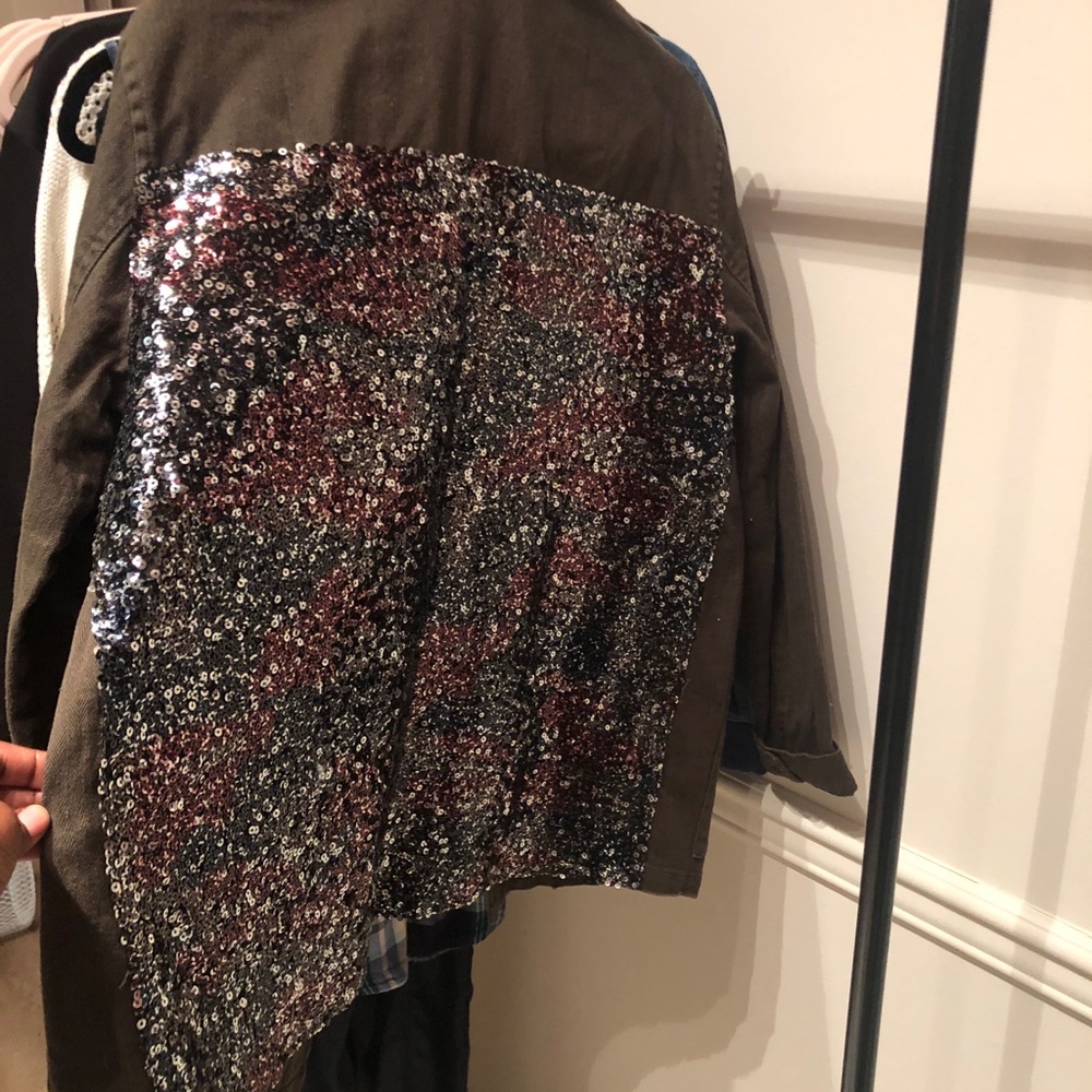 Jacket - Picture 6 of 8
